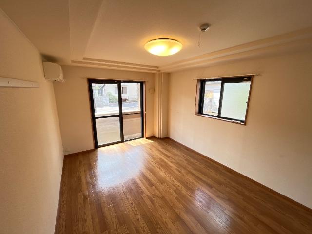 リヴィエール102号室 洋室