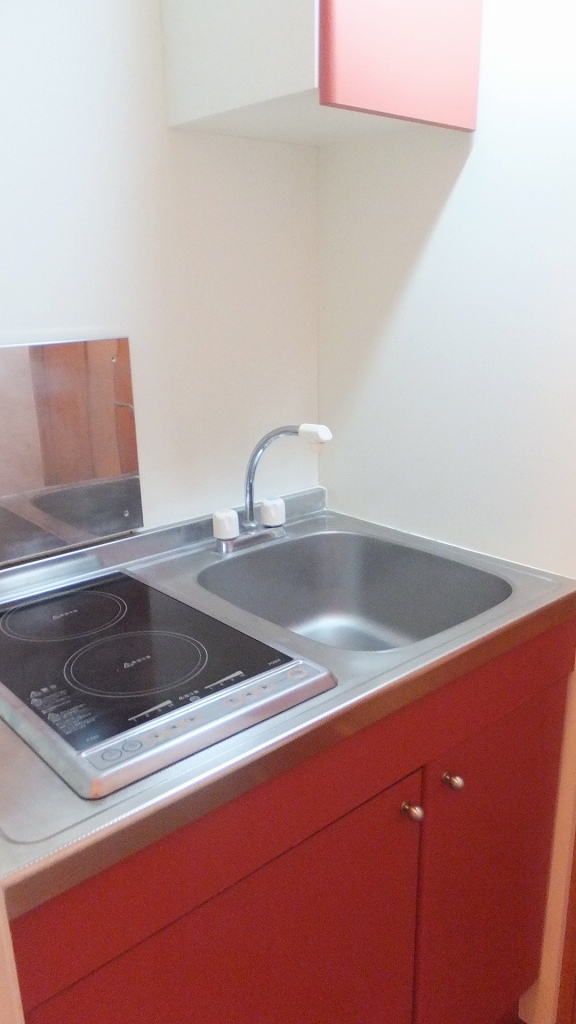 レオパレス喜勇101号室 2口の電気コンロ付き