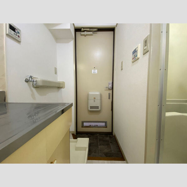 どみいるみずの202号室 202号室　玄関