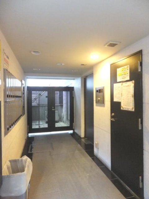 パレ・ホームズ練馬1階 エントランス