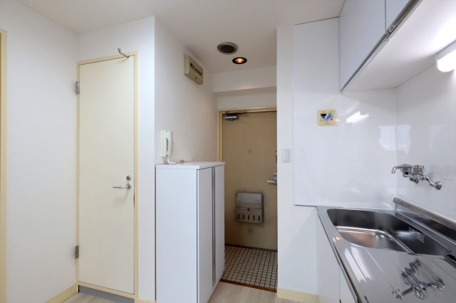 シャルール相模 玄関