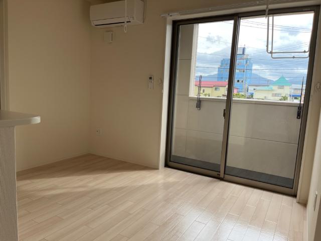 Ｂｒｉｌｌａｎｔ　（ブリリアン） リビング