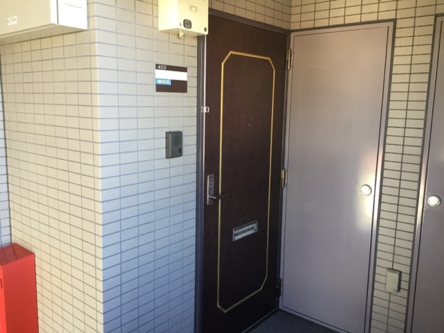 ハチホウマンション・桜丘 玄関