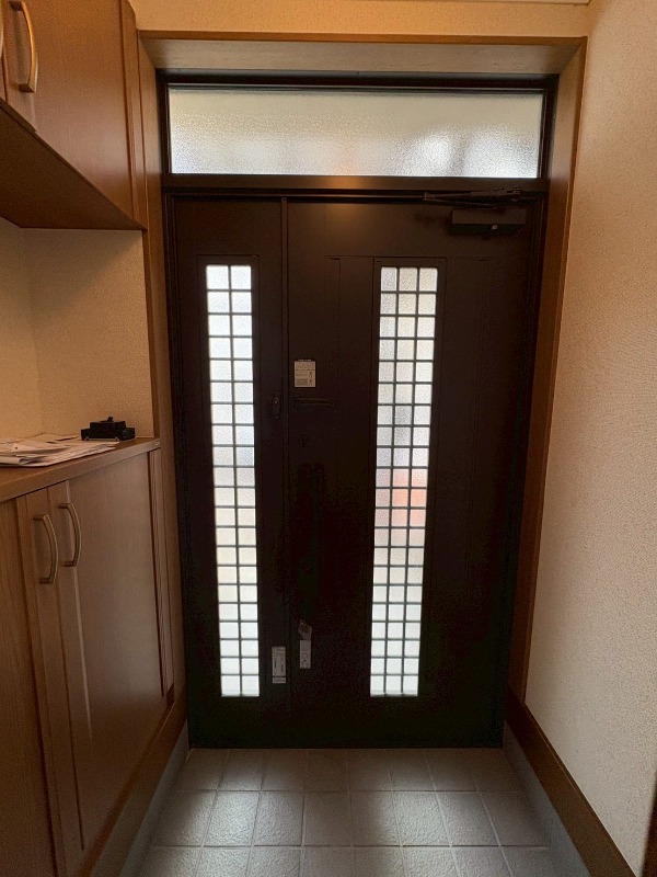 東砂貸家 玄関