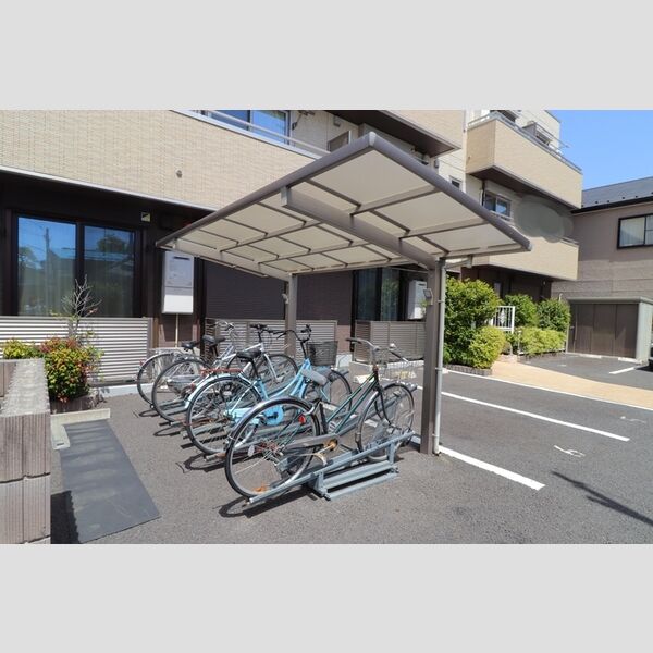 椿ヴィレッジ 駐輪場