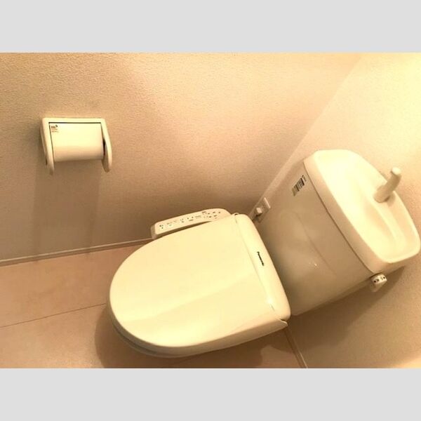 シャルムマリー203号室 温水洗浄暖房便座