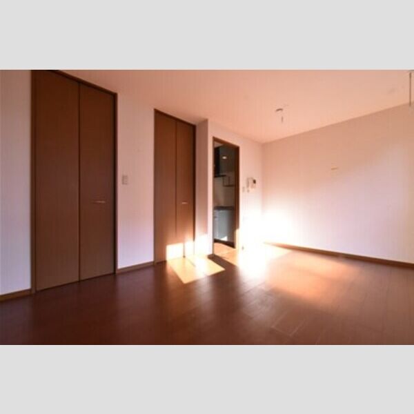 アゼリア202号室 居室