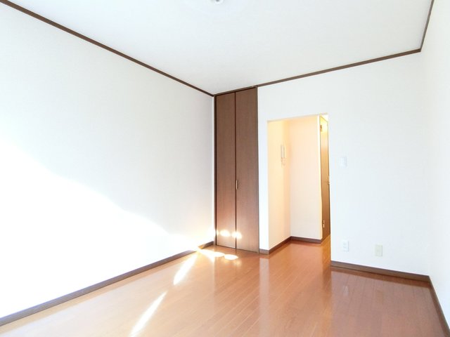 ハイツブルースカイ0102号室 リビング