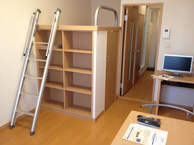 レオパレスウィスタリアⅡ302号室 モニター付インターホン