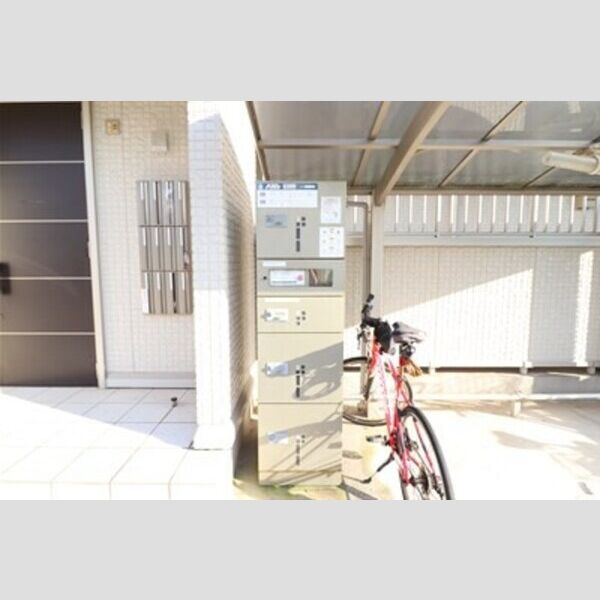 リ・サクラ　B 宅配ボックス