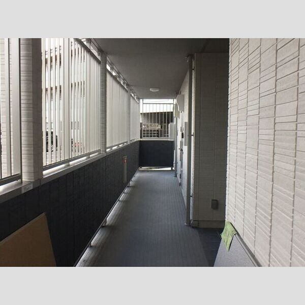 GAIDE 1階共用廊下