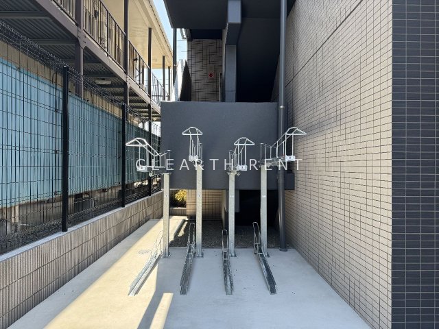 コンシェリア東京 ＜ＯＨＡＮＡＪＡＹＡ ＴＨＥ ＲＥＳＩＤＥＮ3階 駐輪場