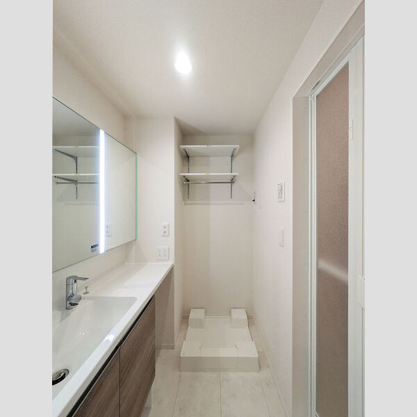 Bleu　Lapin 室内洗濯機置き場