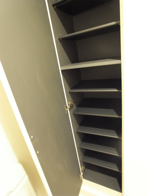 リブリ・八王子1階 玄関