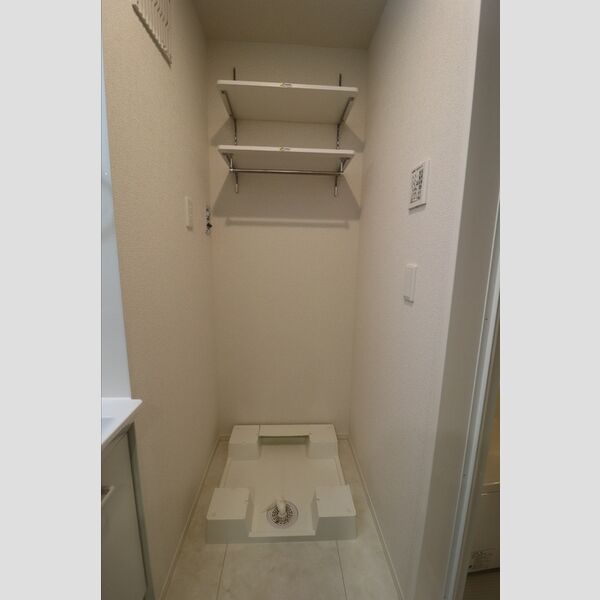 セレスティア白鳥308号室 洗濯機設置場所