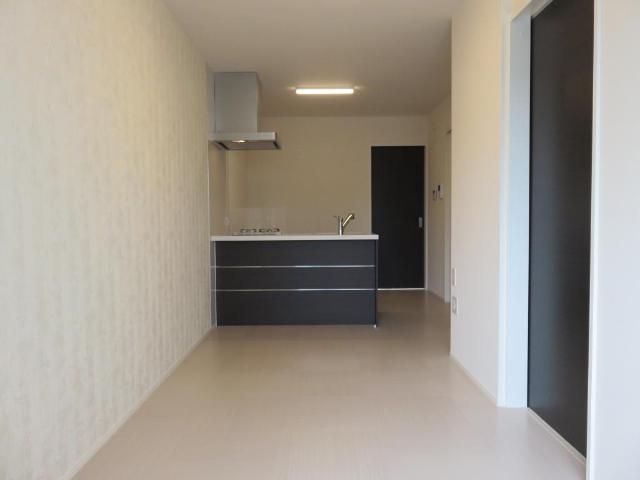 グレイシャス鎌倉201号室 リビング