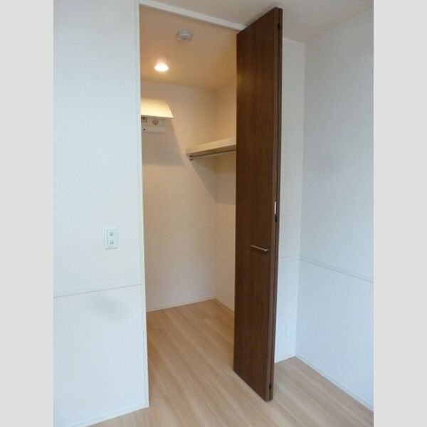 オランジュ　B202号室 収納