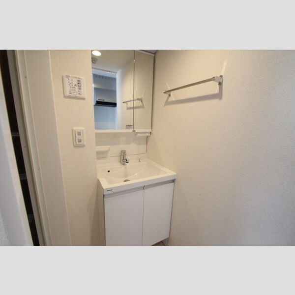 ムーンドレイク305号室 朝シャンらくらく洗髪洗面化粧台