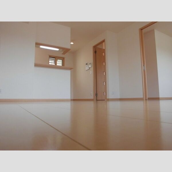 フォーリーフ瑞江 LDK13.5帖