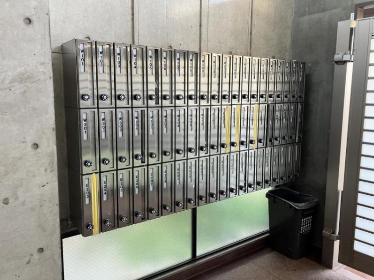 ユーコート鶴ヶ峰(E-195)2階 エントランス