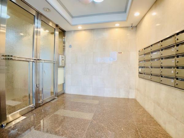 雅叙園碑文谷ドミトリィ6階 エントランス