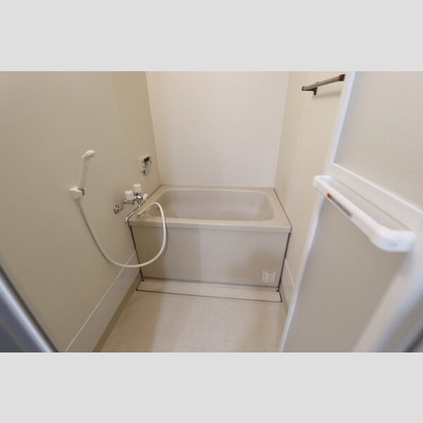 メゾンドゥ・ボヌール 追い焚き給湯機能付き浴室