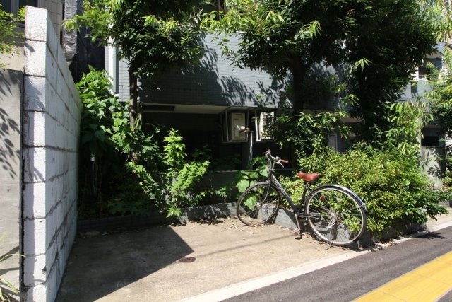 スカイコート本郷東大前3階 駐輪場