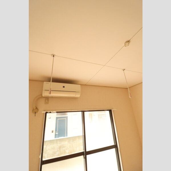 調布ハイムピア111号室 室内物干し