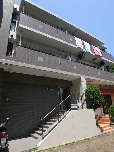 ノースヒルズ仲町台 エントランス