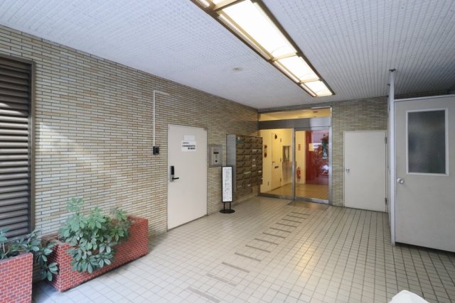 ビクセルお茶の水4階 エントランス