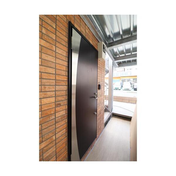 パルトネール東希望が丘203号室 エントランス