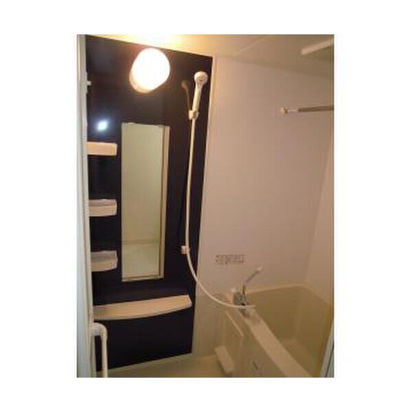 ジュネス烏山201号室 お風呂