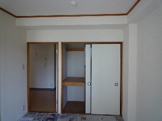 レジデンス２１00207号室 押入れ収納