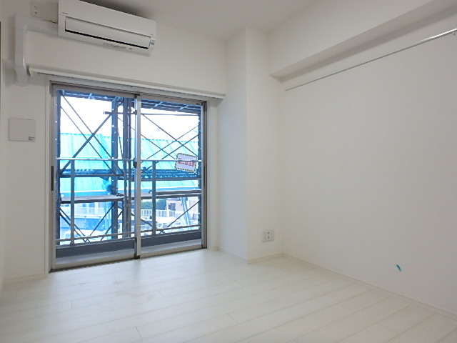 グランド・ガーラ立川9階 こちらのリビングで趣味の時間をお楽しみください