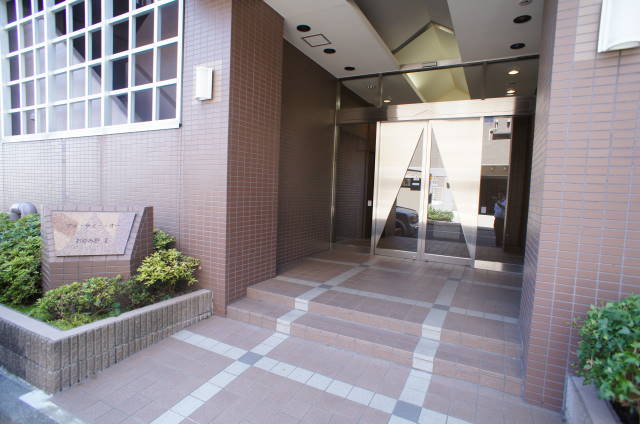 アイ・ティー・オーおゆみ野Ⅱ きれいなエントランスですね