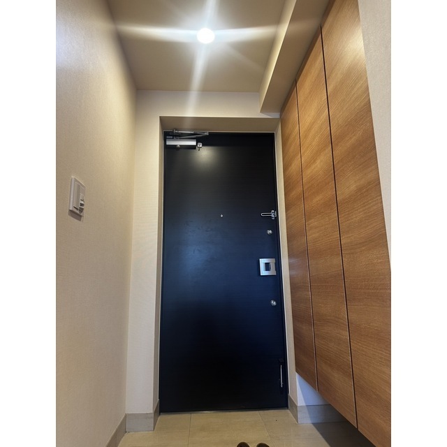 Brillia東中野Park side Hills5階 玄関