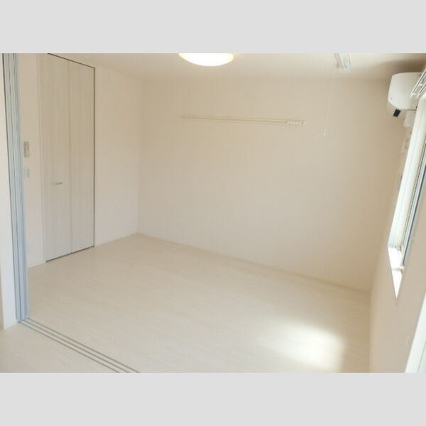 ディアコート五井105号室 洋室