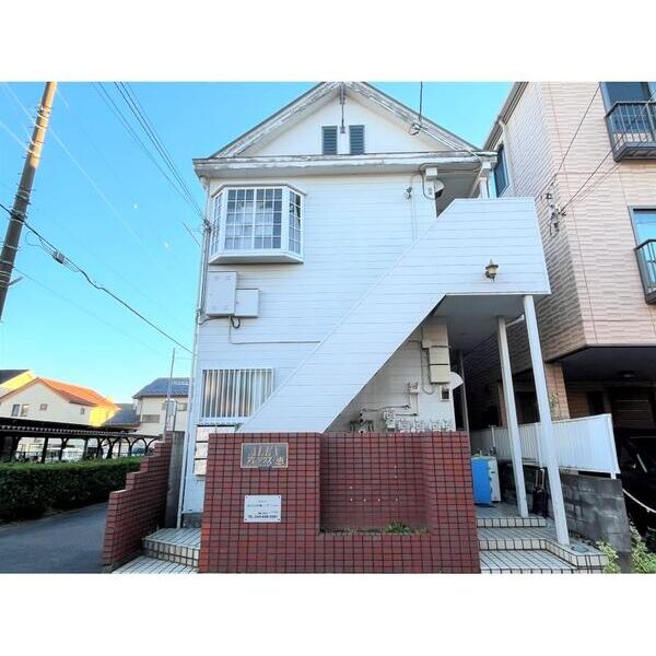 アレックス恵 外観