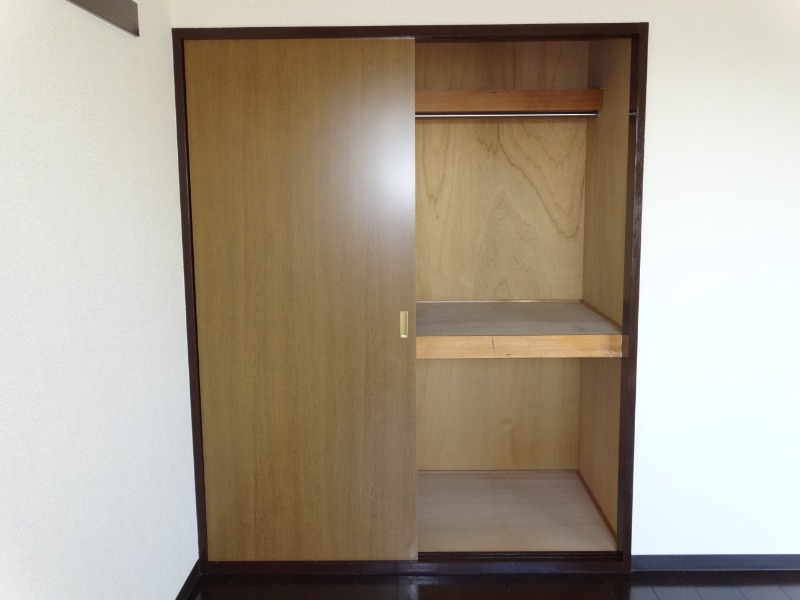 ア・ボートルサンテ西館 収納