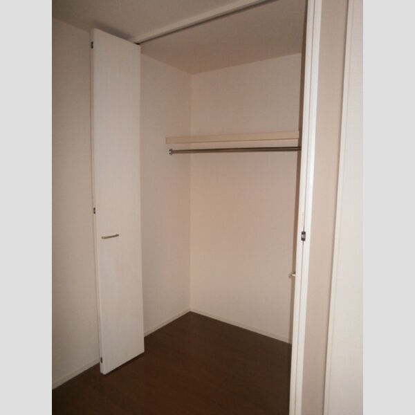 グランドゥールヒル　Ⅰ201号室 収納