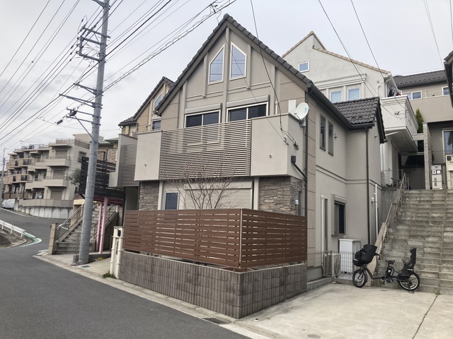 西寺尾二丁目戸建ての外観画像