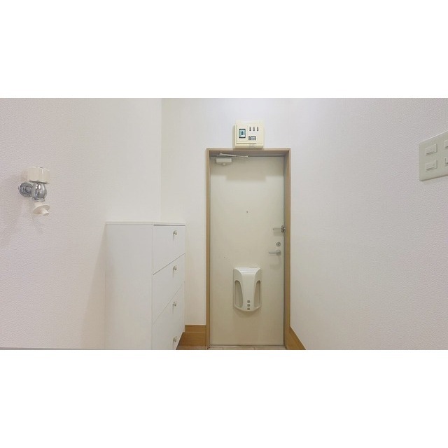 ヴェント101号室 玄関