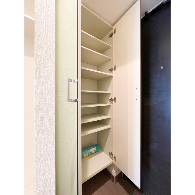 ルクレ西新宿 内観