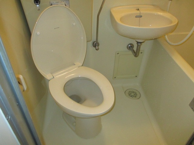 パヴィヨン平井1階 トイレ