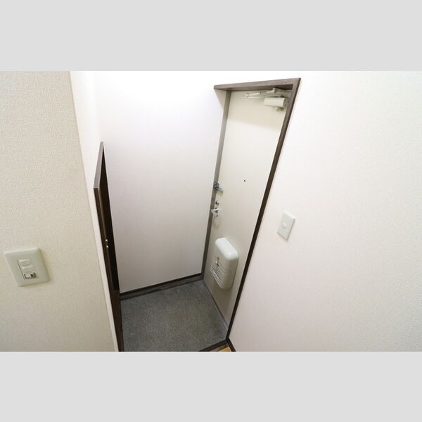 ジュネスコーポ 玄関