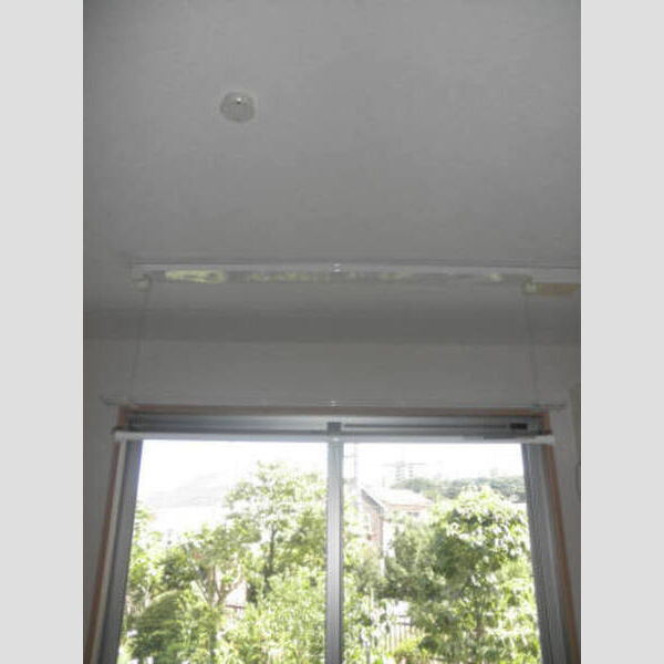 グリーンテラス多摩101号室 室内物干金具