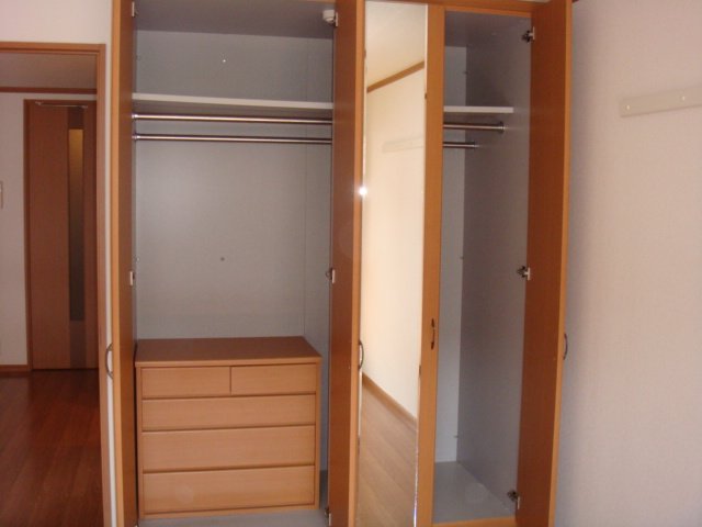 エスポアハイム 洋室　クローゼット