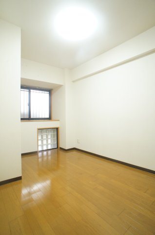 グランコート蘇我 102号室の写真です