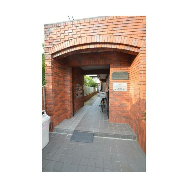 メゾン本行徳 エントランス