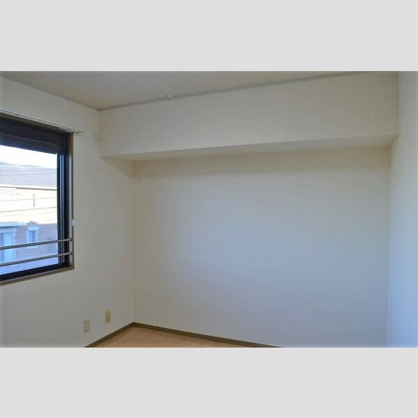 サニーハイツ不動台202号室 洋室③(別角度)